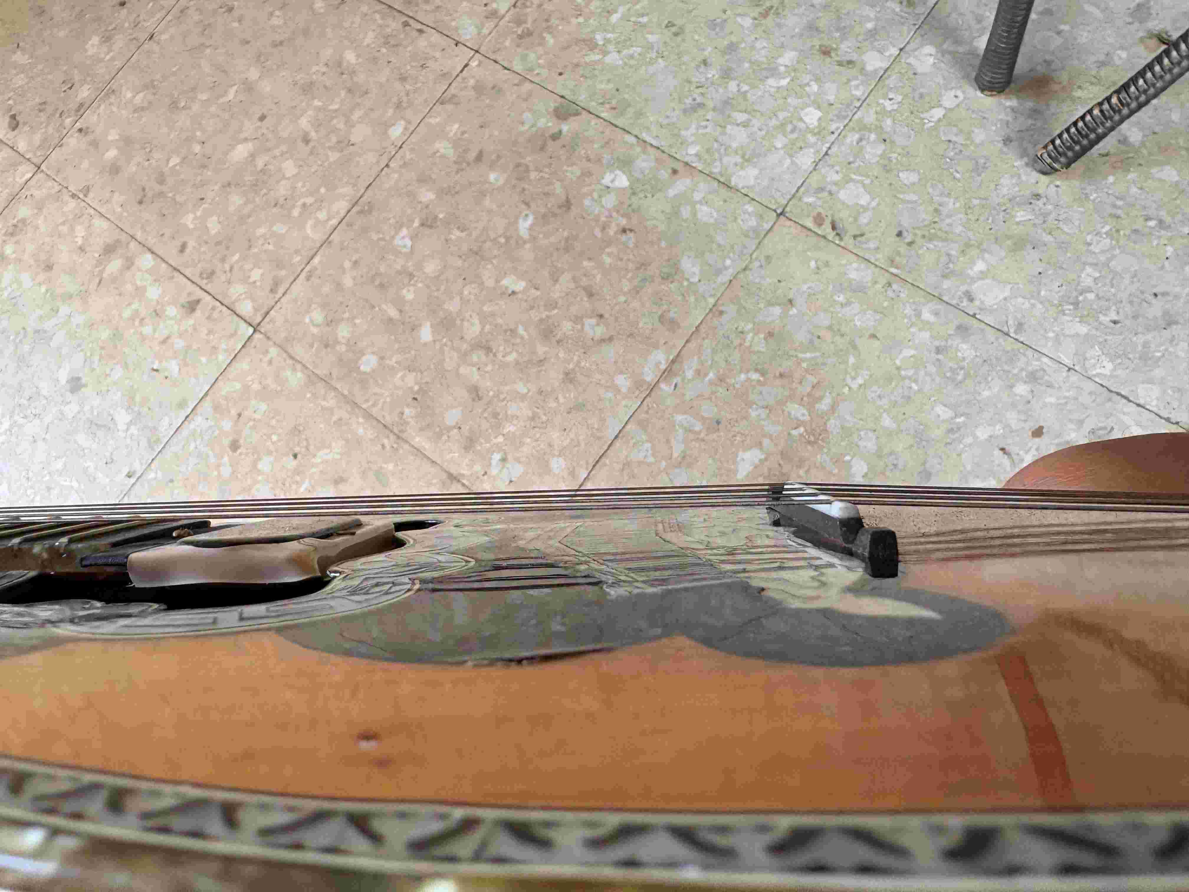 Bouzouki before setup